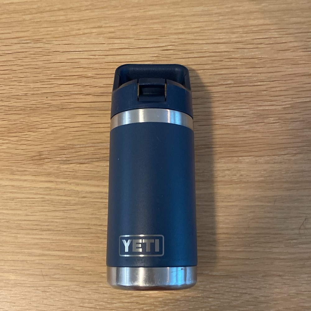 YETI KIDS JR. 12 OZ KIDS WATER BOTTLE - Picture 3 of 10